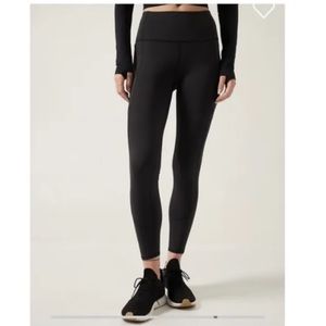 Like new Athleta Rainier Leggings!